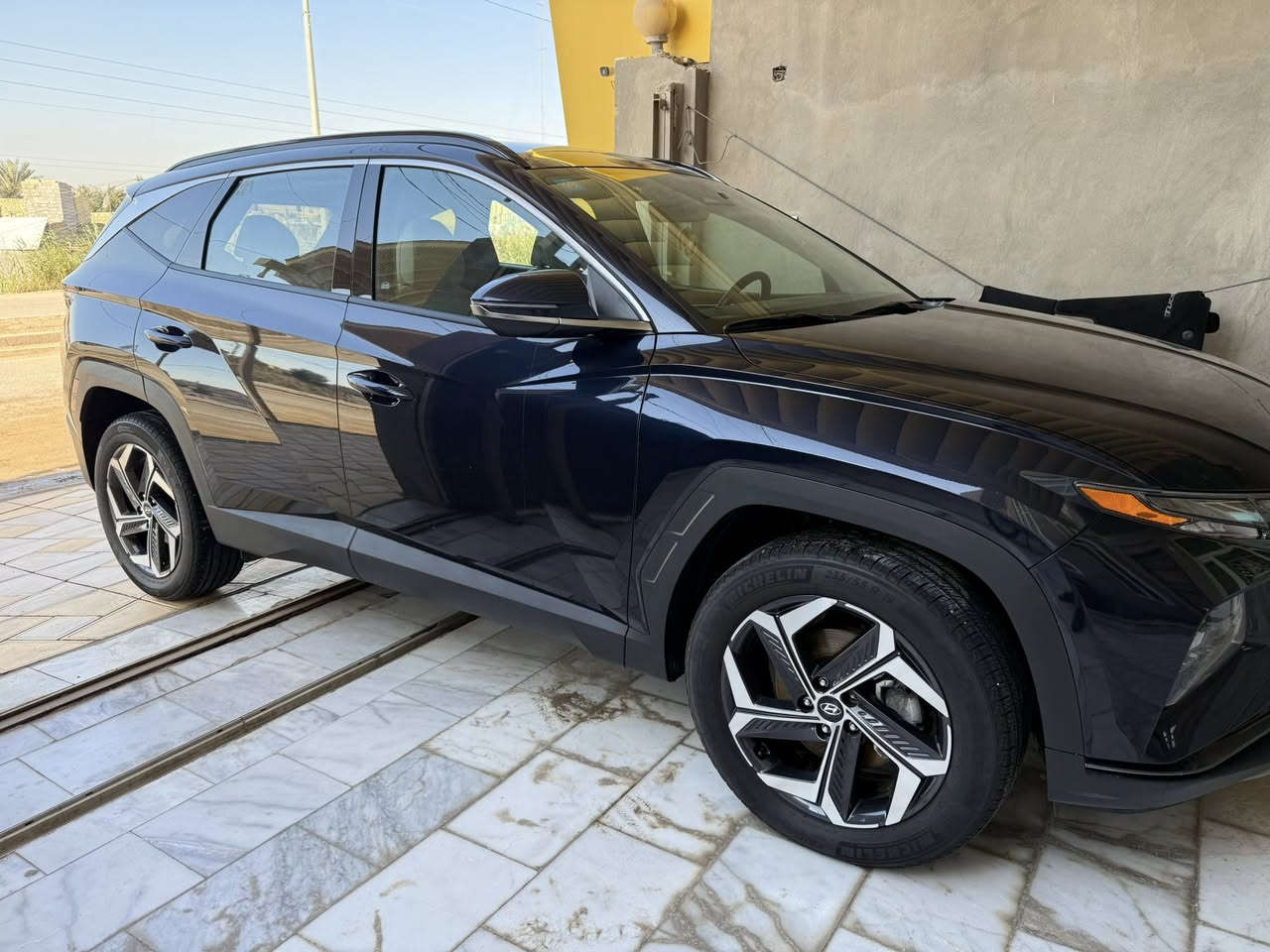 السلام عليكم 
توسان 2024 هايبرد رقم بغداد فول مواصفات
بنوراما شاشه كامره حساس خلفي
تشغيل عن بعد كراسي كهرباء 
شاشه دجتل كير بيانو
جنطه كهرباء 
بدون حادث كلين تايتل 
ماشيه 17 الف ميل
مكاني بابل القاسم
للاتصال ***********
السعر 220
