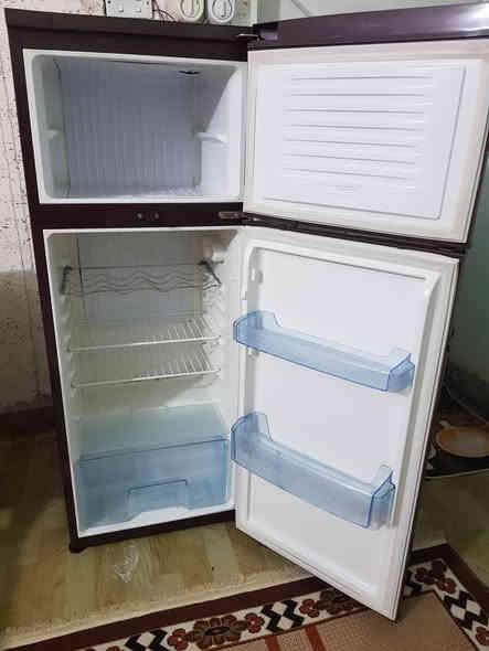 ثلاجه انفينتي .صناعة ياباني .
من ارقه الصناعات ثلاجه لوك بلاديه ع وضع الشركه. دبل فريز .تجميدها فول .
نضافه ٩٥ بالميه . اللون صاجي .
الحجم ١٢ قدم ....
 سعرها مناسب ١٧٥ الف .بالعافيه ع ياخذها
مكاني بغداد .بوب شام ..
للاتصال ☎️ ***********
واتساب 📲 ***********
