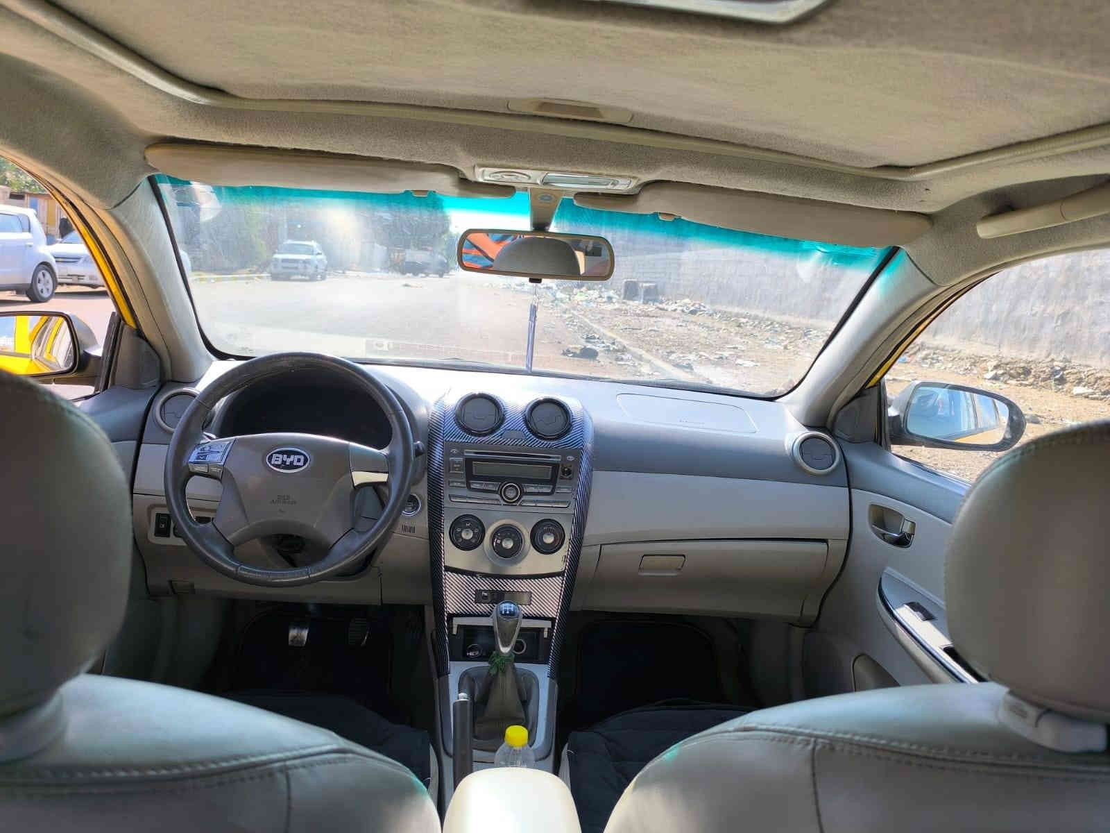 سلام عليكم بي واي دي جي 3 موديل ١٣ كير عادي مكينه شادها جديده كلج جديد سياره جاهزه رقم
نكليزي جامه جديده هزه جديده مصفره هيئه غرامات  
بيها جاملغ خلفي 
سعر ٥٢
رقم ***********
عنوان بغداد
