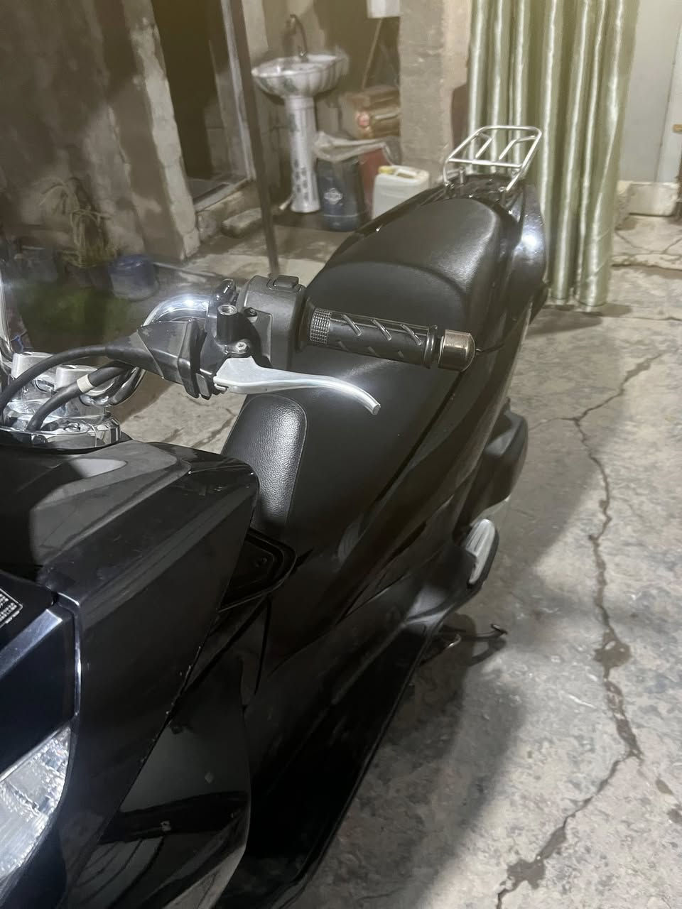 سلام عليكم بي سي اكس جيل ثاني للبيع لميعرف سعرها ليعلق ماخذها حاويه قبل ٥شهور اقل بيها ملاحضات كلش بسيطه شخطات وكفاله عامه اي نقص مابيها جيب الف فيتر سعر١٩ورقه وبيها مجال كفاله عامه بياع شراي مابيعلك تجي اخليك ع عيني وراسي لميعجبه لسعر لايعلق ويكسر بحلال ناس ١٩ورقه بغداد ابو دشير لعنوان***********
