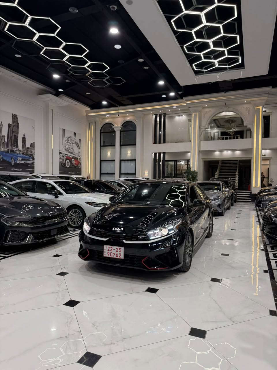 السلام عليكم 
للبيع كيا فورتي اسود 2023 جيتي لاين فول 
محرك 20 دوش
ماشي 45 الف كيلو متر 
صبغ جاملغ امامي فقط بدون دواخل و بدون ارباك 
و بيها رصعه صغيرراس بنيد 
صوره موجوده داخل منشور
سياره بدون تعديل و كلير أمريكي شرط 
سياره بدون شخوط و رصعات و بقصات 
سياره بدون رقم ترقيم شمالي فقط 
تكلفة رقم 11.5 ورقه ونص
سياره فحص و هزة كامل 
ملاحظة صوار حادث موجوده في المنشور 

السعر 148 ورقه ومجال 
اي استفسار عن سيارة خاص مفتوح 
اخوكم ديار ابو عمر 
*********** واتساب 
*********** 
عنوان أربيل معارض السيارات شارع 100
