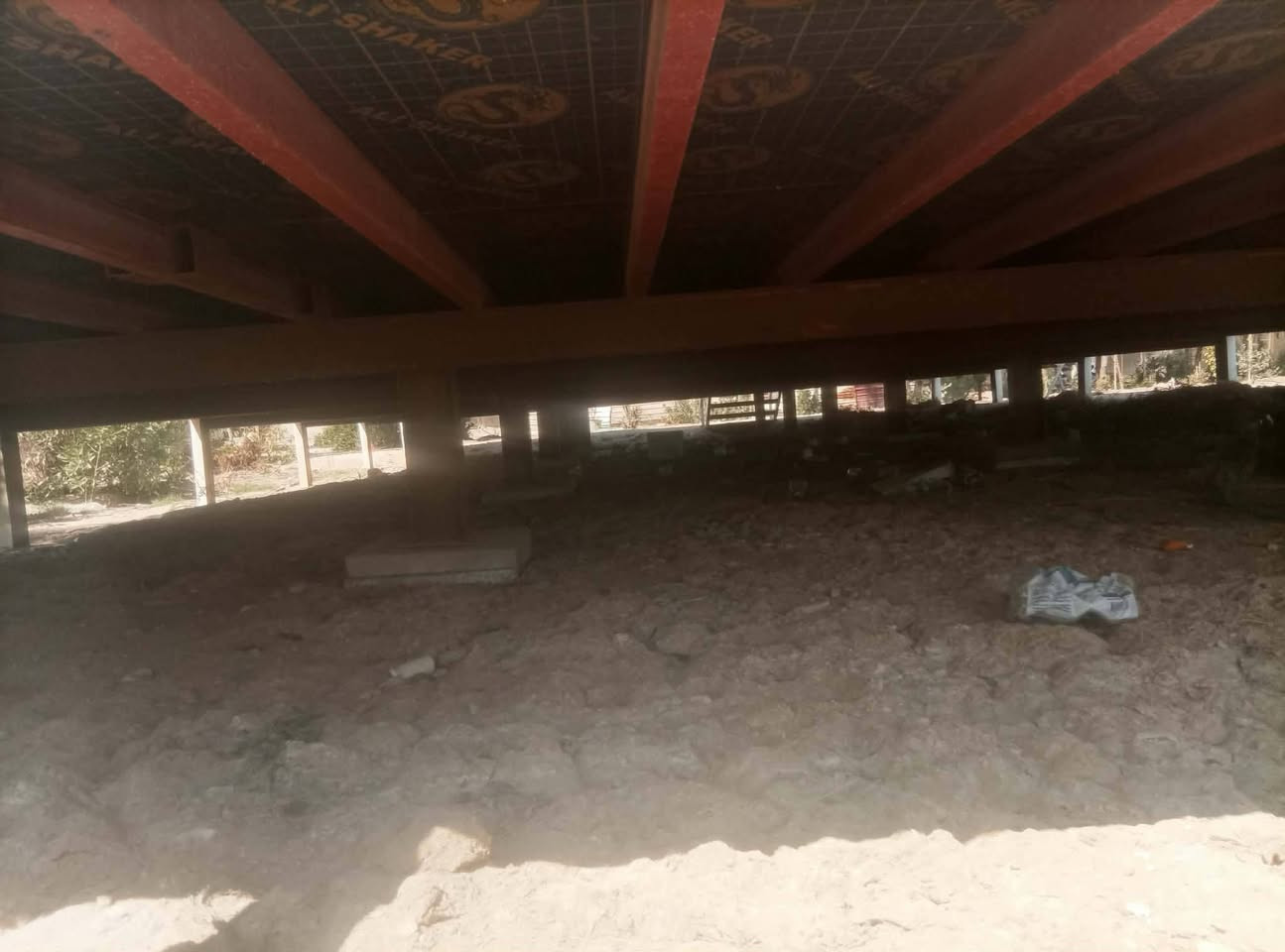 السلام عليكم كرفان للبيع صاله كبيره مع غرفه مع صحيات 
الطول12متر العرض 8 نظافه 100من100عمل موقعي حديد ثقيل السعر 7مليون 
***********
***********
