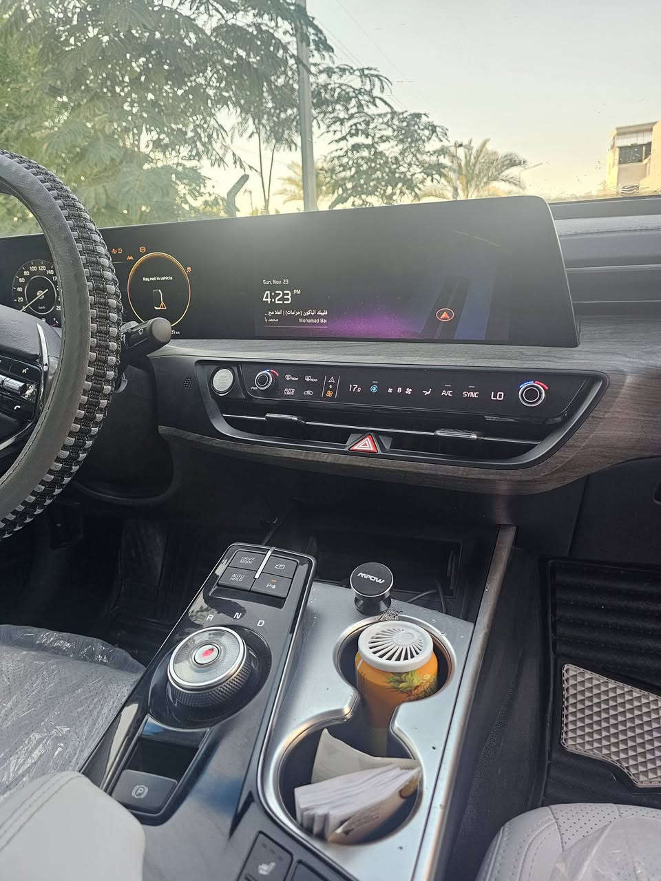 السلام عليكم
k8 2022 للبيع 
وارد كوري خط واحد(غاز)
السياره فول مواصفات 
بصمة تشغيل ودخول وتشغيل عن بعد
رادارات(امامي/خلفي/جانبي/نقط عمياء)
توقف ذاتي أمامي وخلفي 
تبريد لمس (قعتين)
كشن كهرباء ومساج وحضن 
الكشن الأمامي  تبريد وتدفئه والخلفي تدفئه فقط 
بردات خلفيه وبرده كهرباء وتفاعليه مع البك 
ثلاث انظمة قيادة
والكثير من المواصفات الأخرى 
السياره بيها جاملغ تبديل ونص الباب صبغ 
بسعر  165$  وبيها مجال 
*********** واتساب
***********
مكاني النجف الاشرف

