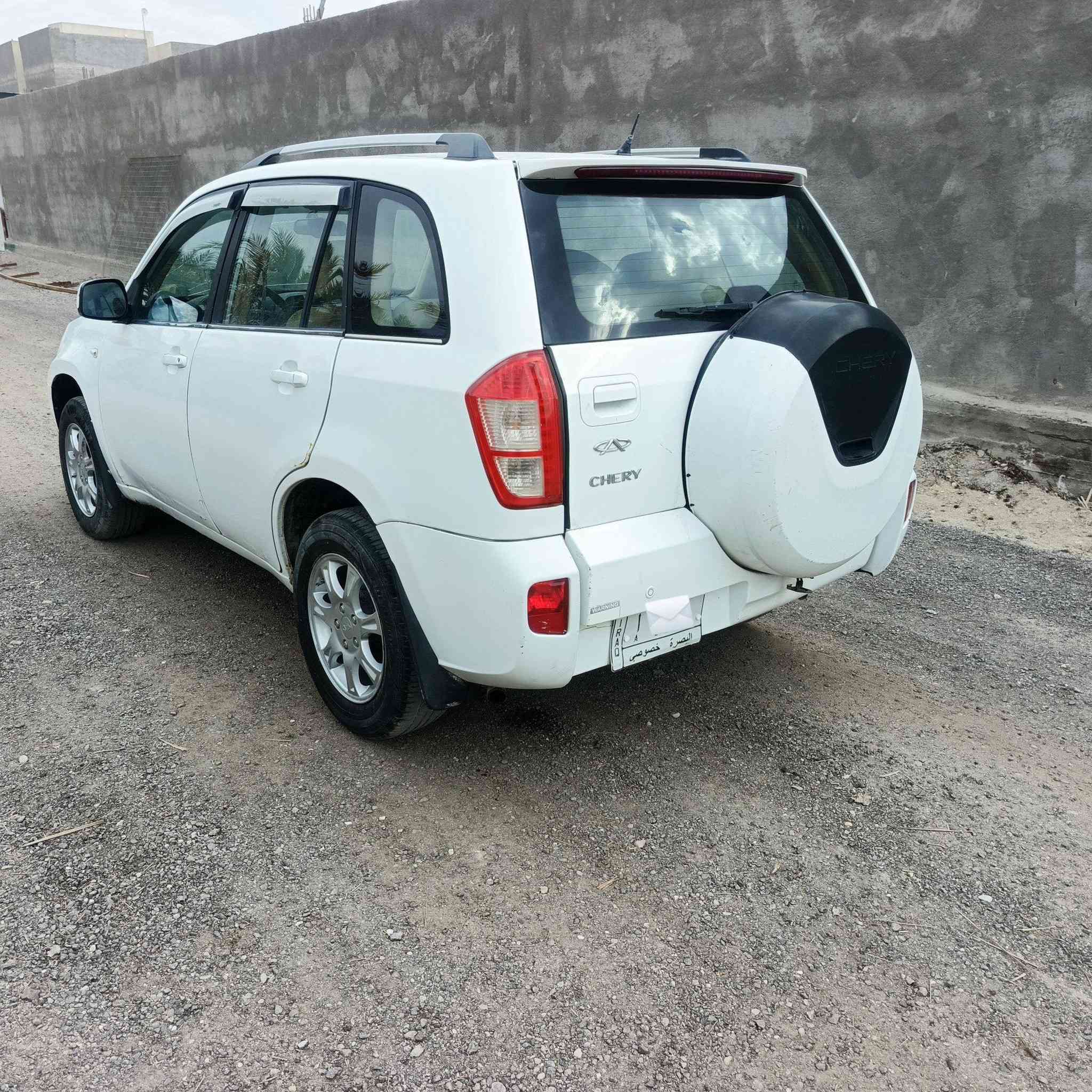 تيكو مديل 2013
جاهزه كير ومحرك حداده تبريد 
ضربه مابيهه مجرد خياس خفيف 
سعر 45 وبيه مجال قليل 
مكاني بصره 
***********
