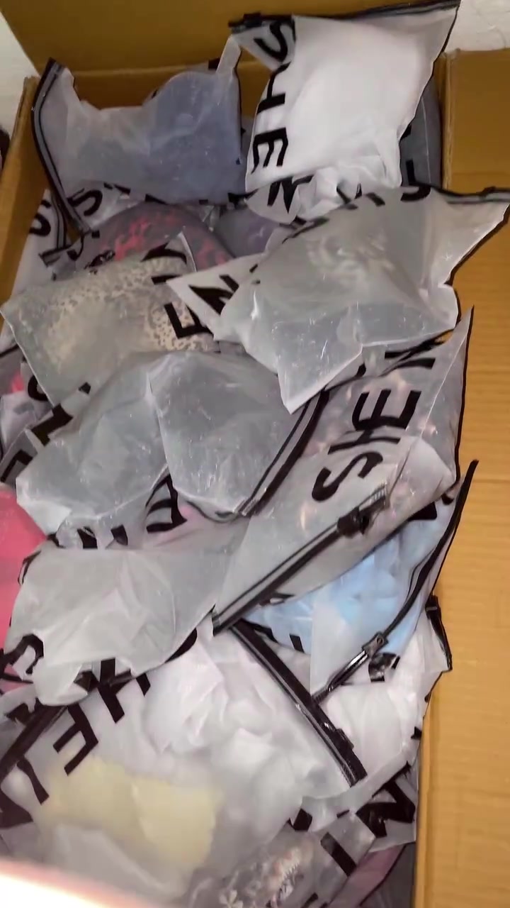 لانجري يجننن خشن وناعم ٨٠قطعه ٦٠ الف مستعجلين عل بيعه سبب ضرف


**إذا كنت صاحب هذا الإعلان وتريد حذفه لأي سبب، رجاءا أرسل رسالة إلى الدعم الفني**