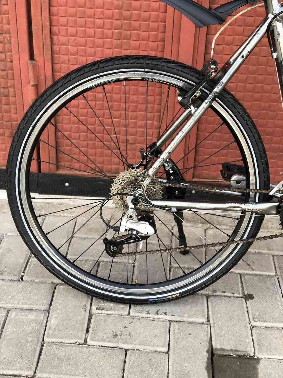 بايسكل / نرويجي 🇳🇴

ماركة / hard rock

المنيوم

قياس/ ٢٦

فريم /  XL

بريكات فحم
 
Shimano tektro

ماشة دبل هايدروليك 
RST 
١٣٠ملم

٩*٣ كير 
Shimano deore XT

مكينة خلفي 
shimano deore XT

مكينة امامي 
Shimano deore XT

ويليات / shimano deore 

داخل بايدر بولبرينك 

وزن خفيف 

بيها مكان ديسك

ملاحظة/ بايسكل بي شرط ابيع ما بي نقص 
 ١٠٠/١٠٠ جاهز  
ما بيها مبدل هيج
بيها كمية شخط 
بايسكل مستغدم من اوروبا ، ما مستخدم من عيراق

سعر / ١٩٠ الف

مكان سليمانية 

توصيل موجود


**إذا كنت صاحب هذا الإعلان وتريد حذفه لأي سبب، رجاءا أرسل رسالة إلى الدعم الفني**