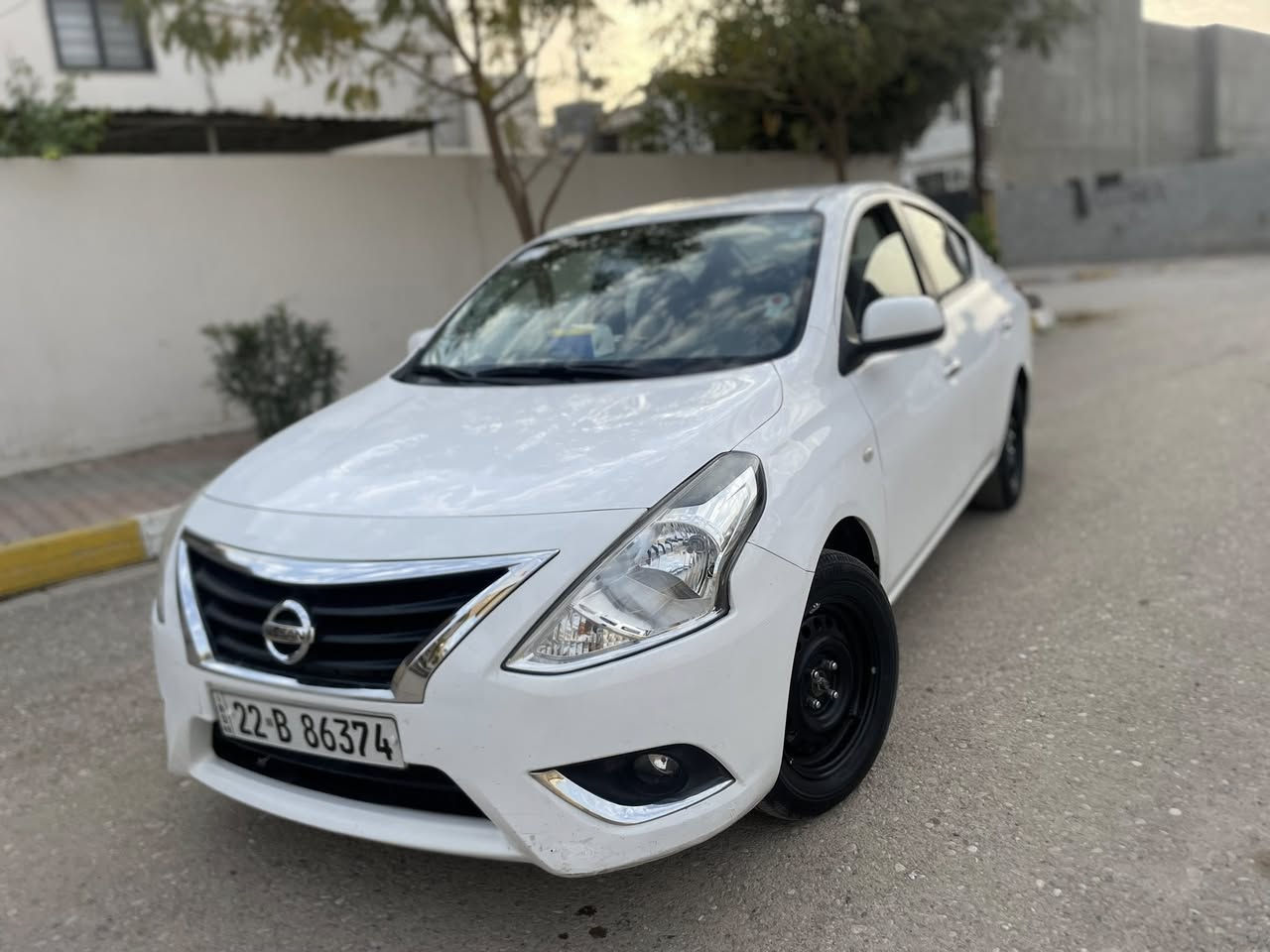 سلام عليكم نيسان صني موديل 2023 هندي بليته زركة سياره كفاله من صبغ وتبديل بيها بارد باب وره سكن ومكانين رصعه رقم وسنويه جديد سياره مابيها نقص ماشيه ٨٠ ألف 
مكاني كركوك 
***********
***********
سعر/١١٥ وبيها مجال
