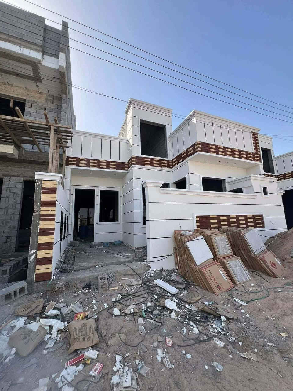يعلن المقاول عباس حيدر العامري عن بناء المنازل بأسعار مناسبة حسب الخريطة والمساحة ونضام العمل من بناء طابوق وبلوك وفرمستون حسب الخريطة والمساحة *********** /***********
