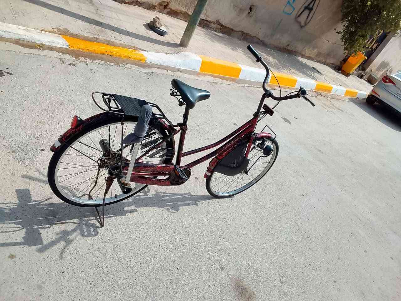 سلام عليكم باسكل منقش 2017👍🫆بالة ياباني اصلي 🗿
تايرات جوابة مال شركة 💯 
بريكات وصفارة ♨️ 
ويالة ثينيهن نضافة فول وبدون عواج ✔️
مكاني ديالى كنعان 🚧 
السعر 120 وبي مجال 💸💵
بيع او مراوس 🎭


**إذا كنت صاحب هذا الإعلان وتريد حذفه لأي سبب، رجاءا أرسل رسالة إلى الدعم الفني**