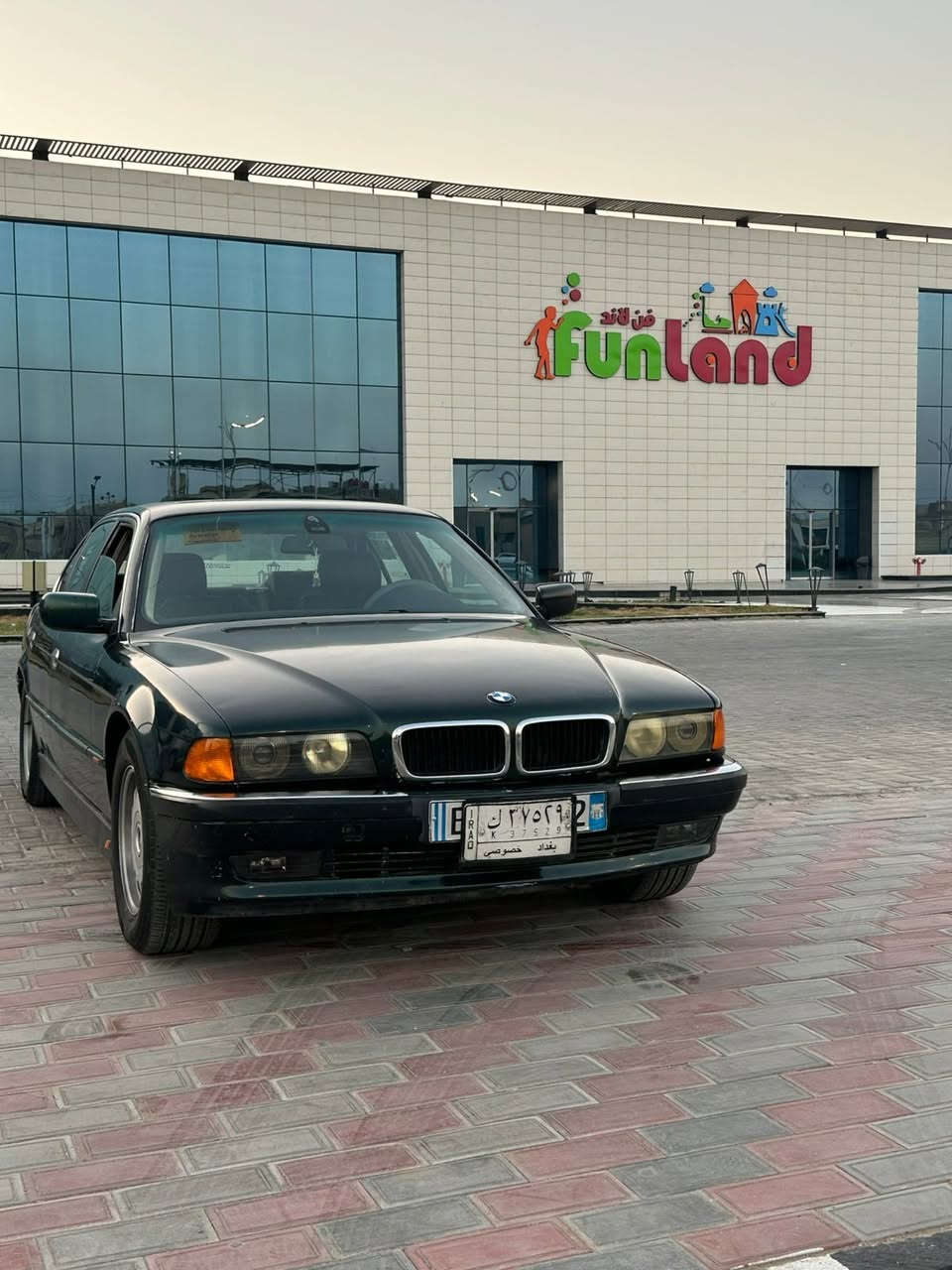 سلام عليكم كاسحة 740i اصل بليتة وسنوية مكينة ٤٠ جديدة وغرفة جديدة تحويل ثاني يوم جنطة شفط ادامة كاملة للمكينة كير تمساح ٣ وضعيات السعر ٧٠ وبي مجال للشراي رقم الهاتف للاستفسار ***********
