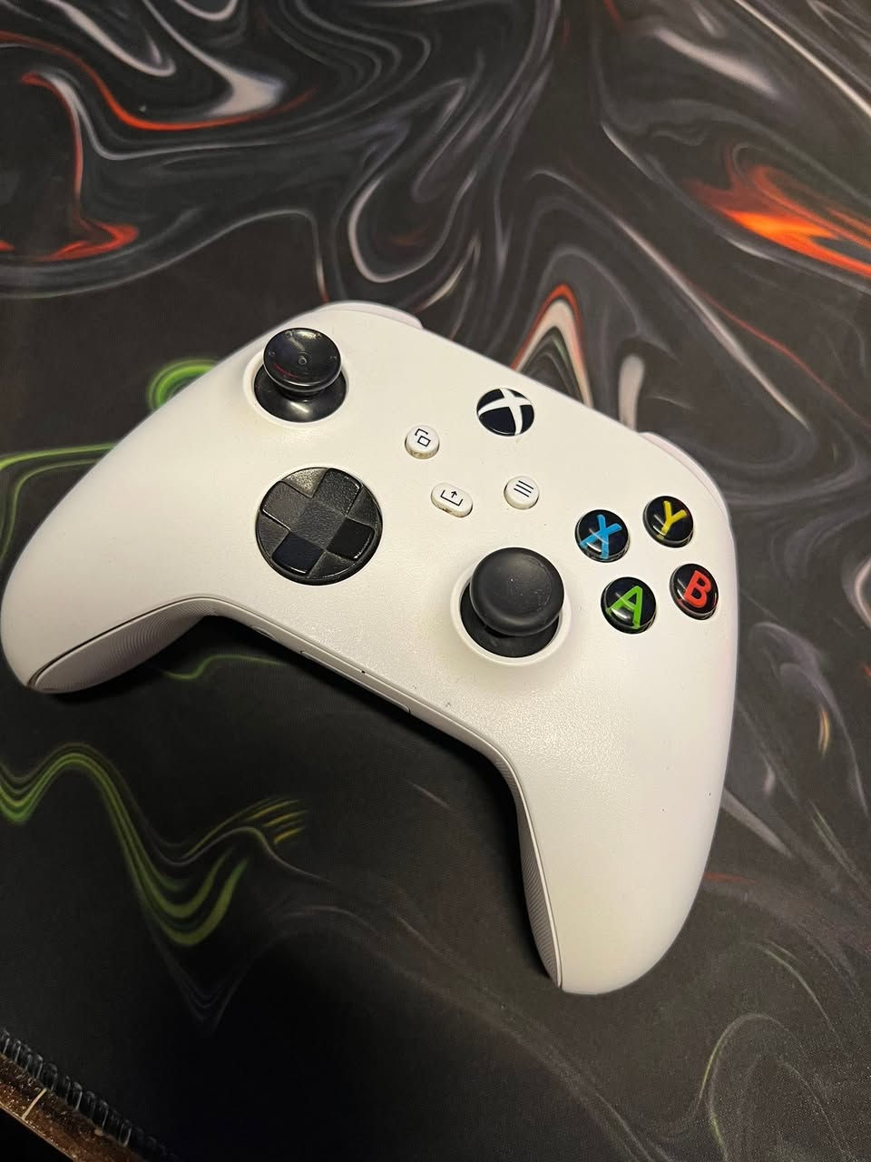 السلام عليكم xbox series s ذاكرة ٥١٢ نظيف كلش مفتوح فاتحة بيدي نظفته فقط وين متريد تفحص افحص لا مصلح ولا مبدل بي شي 
الجوستك مالته بيها خلل بالكير وموجوده والكارتونه موجوده للبيع ب٣٠٠ الف


**إذا كنت صاحب هذا الإعلان وتريد حذفه لأي سبب، رجاءا أرسل رسالة إلى الدعم الفني**