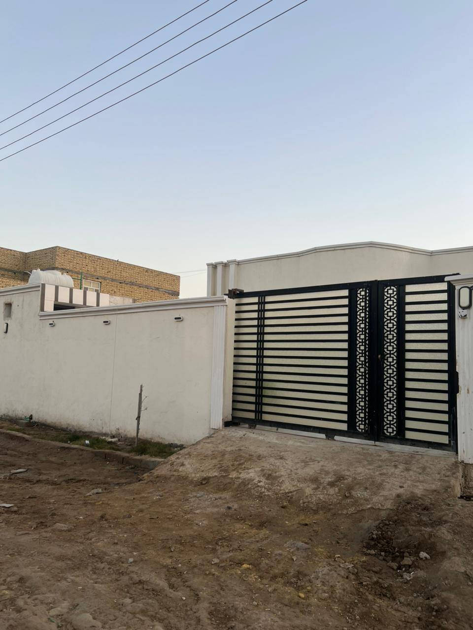 مكتب عقارات احمد الركابي
بيت للبيع

عنوان بيت/ال نيار قرب نهر القائد

مساحه 300م(مساحه بناء) 196م

نوع جنس/زراعي مشمول بل توطيب بيه وصل

بيت ركن ع شارعين/شارع رئيسي
10م و فرعي8م

نوع بناء/ بلوك سقف صب كونكريت والاساس اهم صب كونكريت

غرف نوم 2 /صاله إستقبال مطبخ صحيات داخلي وخارجي مخزن مطبخ حار وبارد طارمه حديقه

اي شخص عنده عقار للبيع عليك بس دز رساله واتساب أو خاص خلال أيام ينباع الك 

للاستفسار الاتصال على الرقم *********** واتساب احمد الركابي

كروب تلي يوجد بيه شقق للإيجار وبيوت بيع وشراء كافه العقارات
https://t.me/ah24455
