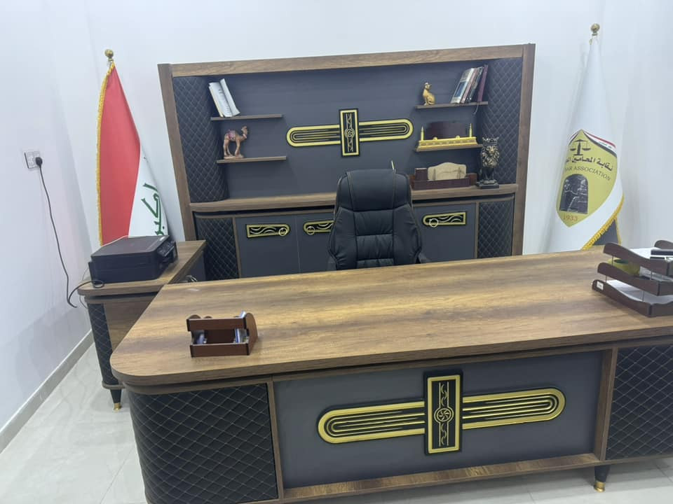 ميز مكتبي
تخم عدد2 
سبلت طن ونص 
السعر مليونين 
رقم الهاتف ***********
