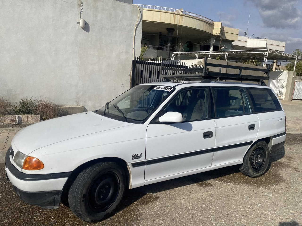 استرا استيشن موديل 93
حجم 20 
رقم اربيل سنوية  لحد 2025يها بطاقة بانزين 
ستيرن باور 
قفل مركزي 
 شرط التحويل 

 ***********
***********
