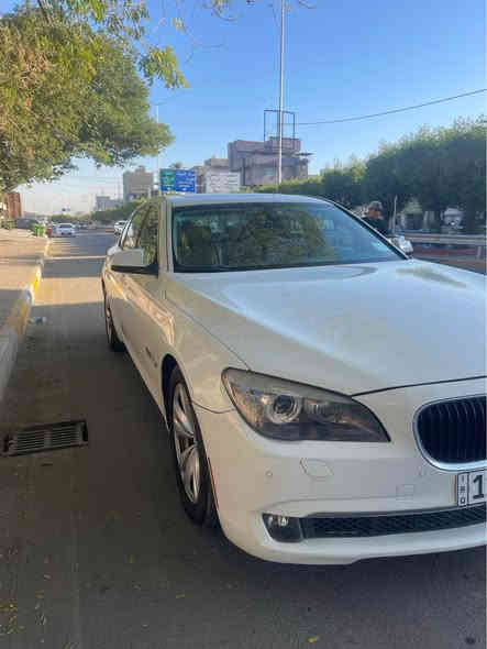 سلام عليكم BMW  740i موديل 2012 حجم المحركV6 وارد أمريكي 🇺🇸 بدون ضرر فقط دعامية بيها صبغ بلعراق صبغ 3 قطعة كلير بدون دواخل ولاشواصي المواصفات فتحة شاشة كامرة خلفية جلد كراسي كهرباء رادار امامي خلفي السيارة جاهزة من كير مكينة صدر تبريد السيارة مشروع وطني بسمي تحويل ثاني يوم العنوان بغداد الحرية للاستفسار الاتصال على الرقم التالي *********** بغداد
