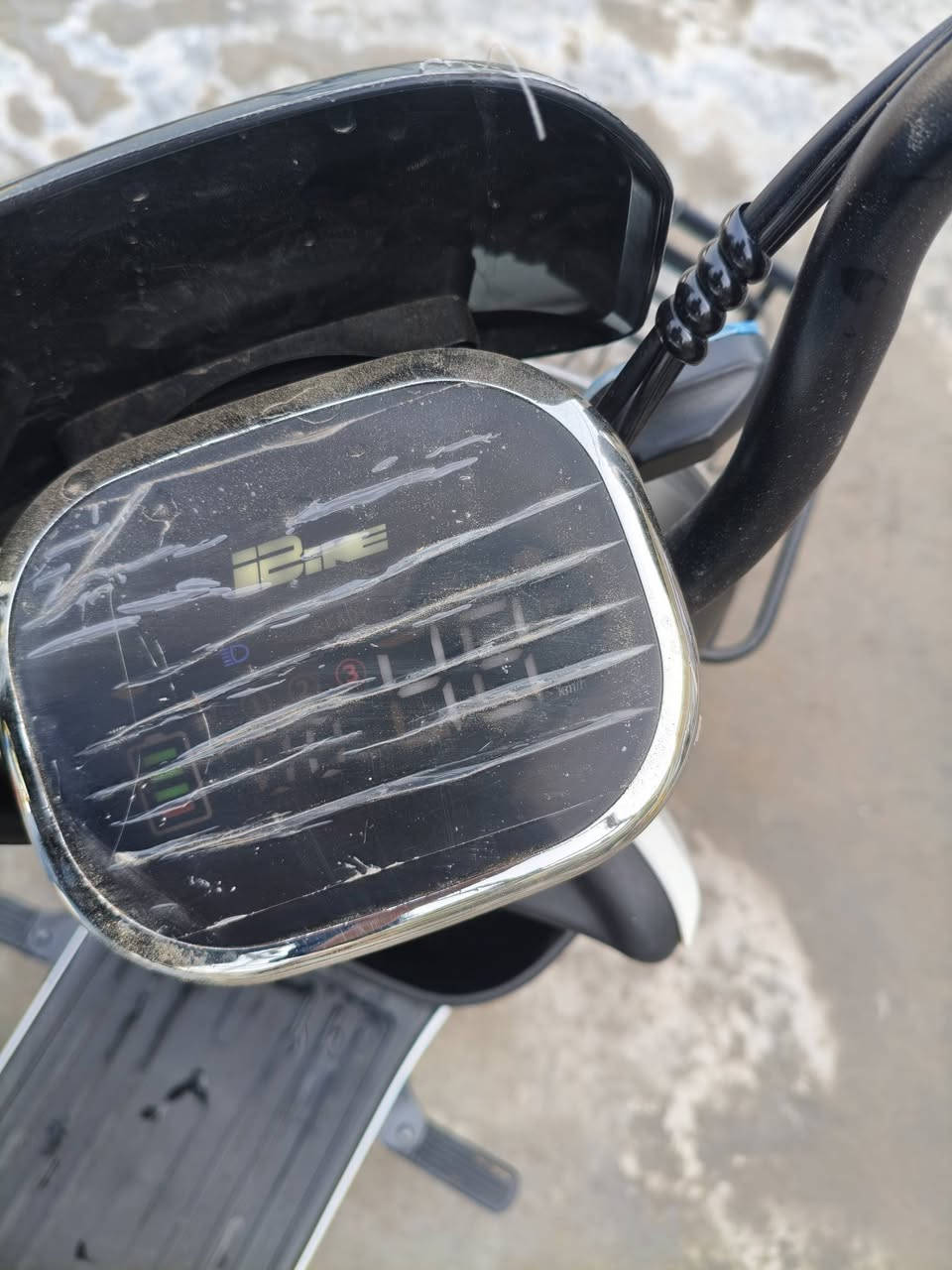 دراجه شحن للبيع مستخدمه اقل الشهر
الدراجه خير من الله 
هاذه رقمي 
***********
مكاني عزيزيه
