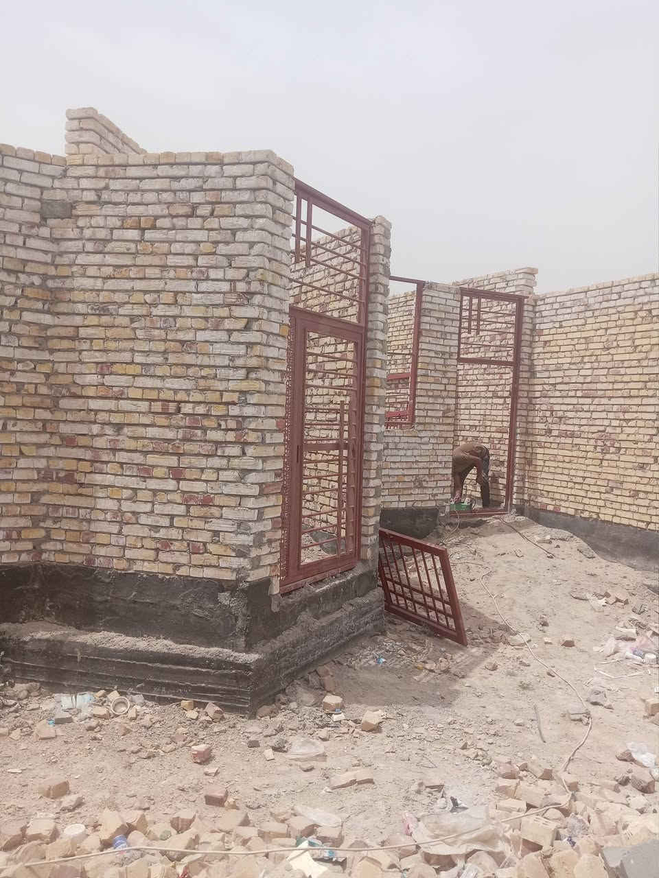 بيت مساحته 250 متر شارع 60 شارع البيت ثمانيه مكان جبيل قرب الجسر الثالث مكون من غرفتين وصاله ومطبخ واستقبال واصله مي وكهرباء قرب المولد سند 25 قرب جامع معاويه السعر 65 وبي مجال بسيط ويرهم مراوس
الرقم *********** الاثير *********** بيهن واتساب
