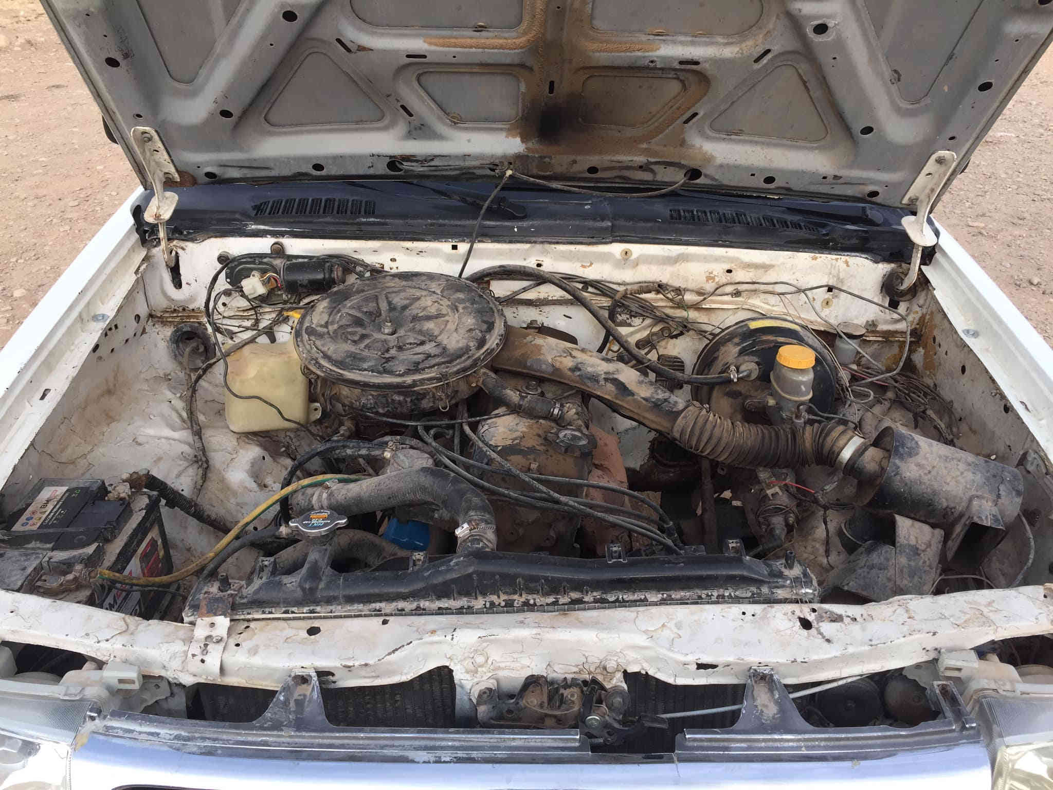 نیسان ٢٠٠٠علوجە کەفیلی مەدەنی ئەکەین  سەیارەکە  وەرگەراوە  پێشی دەعمی ھەیە بەلام گێرومەکینە ئاکسل شانسی بەشەرتە
نرخ ٣١وەرەقە
***********
***********
ناونیشان چەمچەمال
