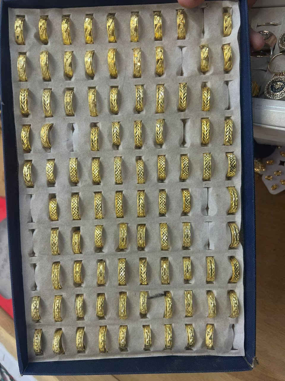 السلام عليكم
تصفيه محل اكسسوارات وذهب برازيلي
بيع جميع فقط


**إذا كنت صاحب هذا الإعلان وتريد حذفه لأي سبب، رجاءا أرسل رسالة إلى الدعم الفني**