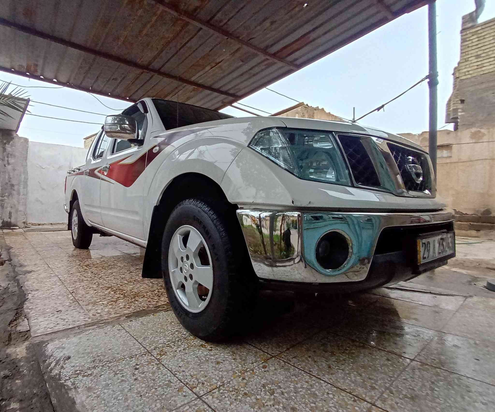 🔥 للبيع: نيسان نيفارا بيك أب موديل 2013 🔥

سيارة نظيفة جداً وأحلى من الصور، جاهزة للاستعمال وما تحتاج أي صرف.
محافظ عليها وحالتها ممتازة.

المواصفات: • مكينة قوية ونظيفة
• حدادية
• كشر
• تبريد ممتاز جداً
• سونار (موضح في الصور)
• التايرات بحالة جيدة

📄 رقم محافظة واسط وباسمي – تحويل مباشر
📅 السنوية سارية لغاية: 24 / 8 / 2027

📍 مكان السيارة: محافظة واسط – قضاء الصويرة

💰 السعر: 125 ويوجد مجال بسيط للجادين فقط.

📞 للتواصل: 0772 646 1886
