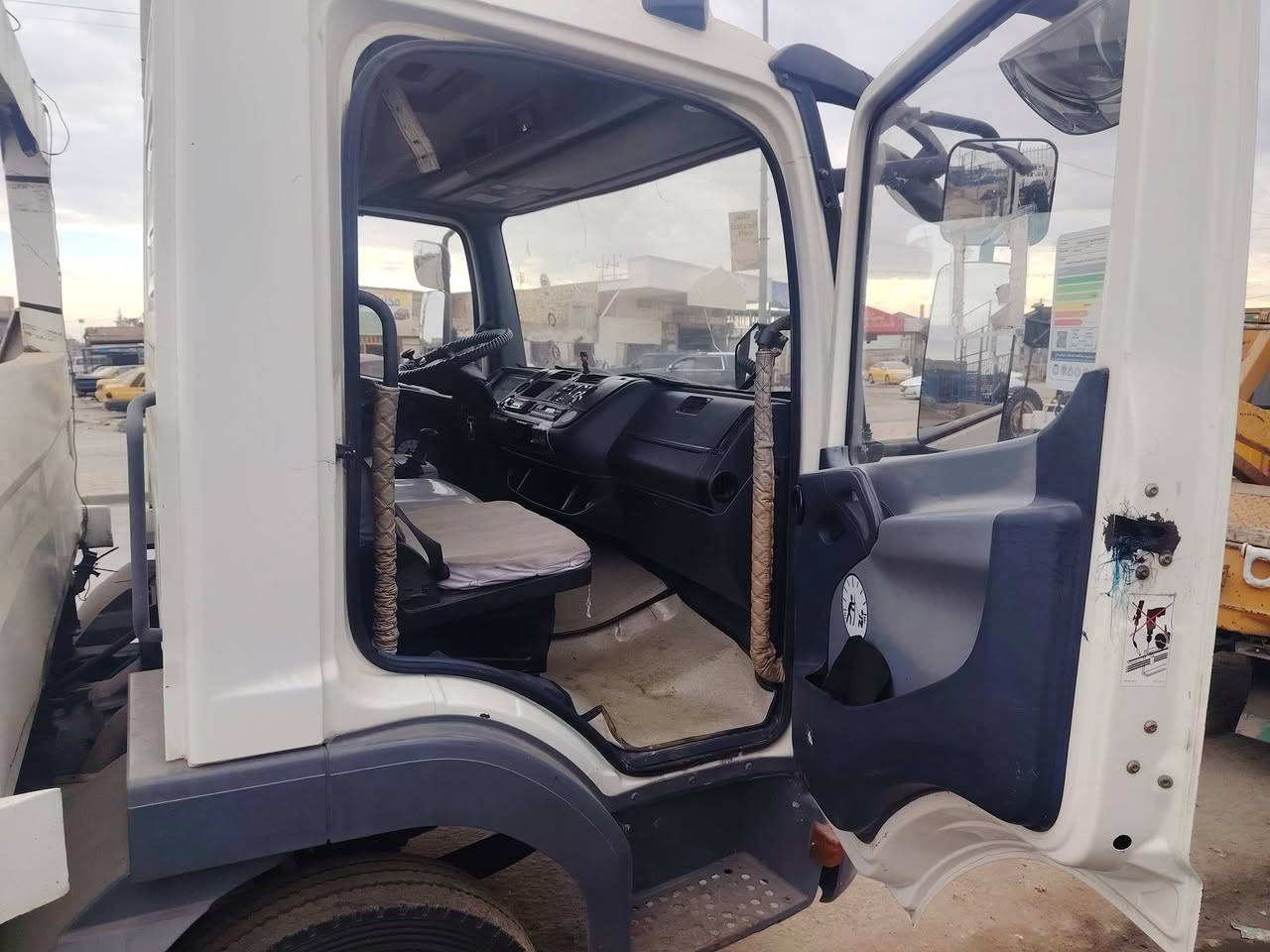 سلام عليكم كرين اتيكو صطحي مديل 2003 مشروع وطني سياره كفاله عامه كير مكينه اكسن حداده تخم تاير كله جديد جاهزه للعمل مكلف بنشر
ملاحظه مكان سياره ميسان
استفسار اتصال ***********
