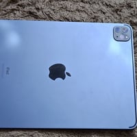 ايباد برو M1 • ١٢٨ • طبع بالضهر