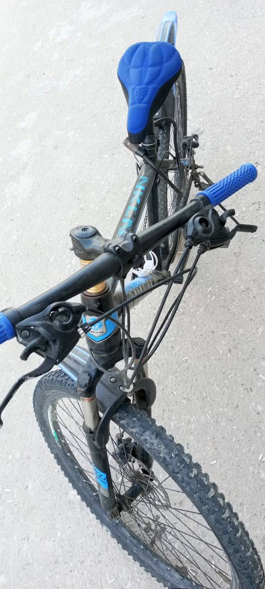 بايسكل للبيع حاويه استخدام قليل السعر 100 وبيه مجال  للاستفسار ***********
