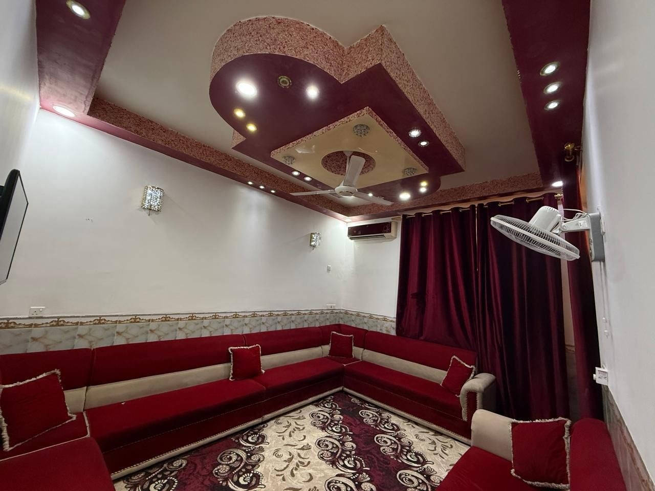 فرص عقارية
في حي التحدي 
100م ركن واقع على حديقة ومواقع مميز وجميل
السعر مناسب جدا 

للتواصل والاستفسار
***********_***********
