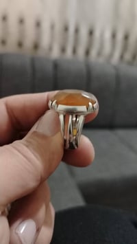 عقيق يماني مشمشي مترش صياغه ثقيله جدا بيع فقط رقم الهاتف 07813313360 ا...