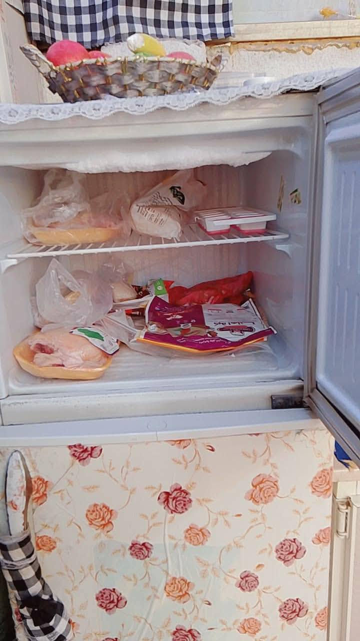 اغراض بيت جديدات كلش اسعار مناسبة  مستعجل علا بيعه. شراي كون اليوم يجي ياخذهن ملحقات غرفه جنطه مال دراجه ثلاجه غساله عنوان بغداد الغزاليه


**إذا كنت صاحب هذا الإعلان وتريد حذفه لأي سبب، رجاءا أرسل رسالة إلى الدعم الفني**