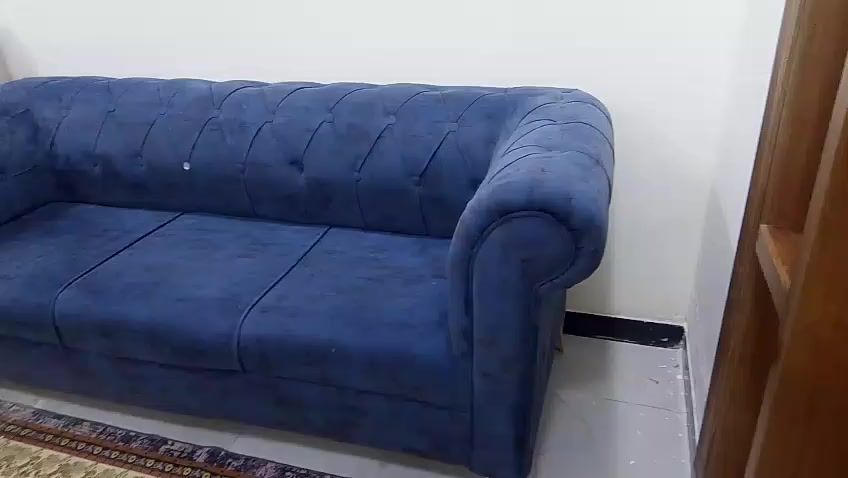 السلام عليكم  عندنه تخم البيع سعره 300بي ماجل رقم الهاتف *********** العنوان شرطه الخمسه تلدوانم قرب صيطره بغداد
