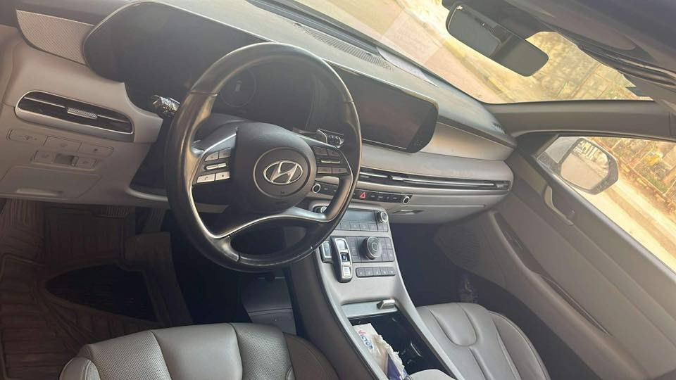 سلام عليكم بلسايد للبيع رقم بغداد باسمي 

السيارة فول خمس كامرات

صور الحادث موجوده الي يريد ادزهم اله

السيارة مكانها ذي قار  الناصرية 

سعر 325
او مراوس بلاندكروز مع فرق 

للاستفسار ***********
