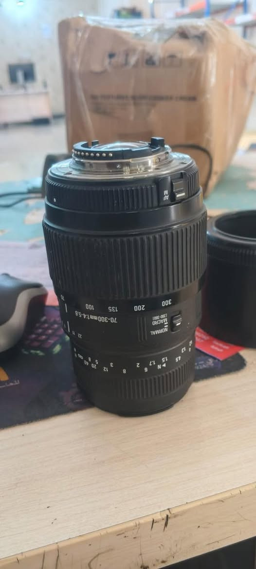 عدسه نيكون نظيفه جدا
Sigma 70-300mm F4-5.6

أوتوفوكس شغال 100%
و كلشى شغال

السعر 150
الناصريه
متوفر توصيل 🚚


**إذا كنت صاحب هذا الإعلان وتريد حذفه لأي سبب، رجاءا أرسل رسالة إلى الدعم الفني**