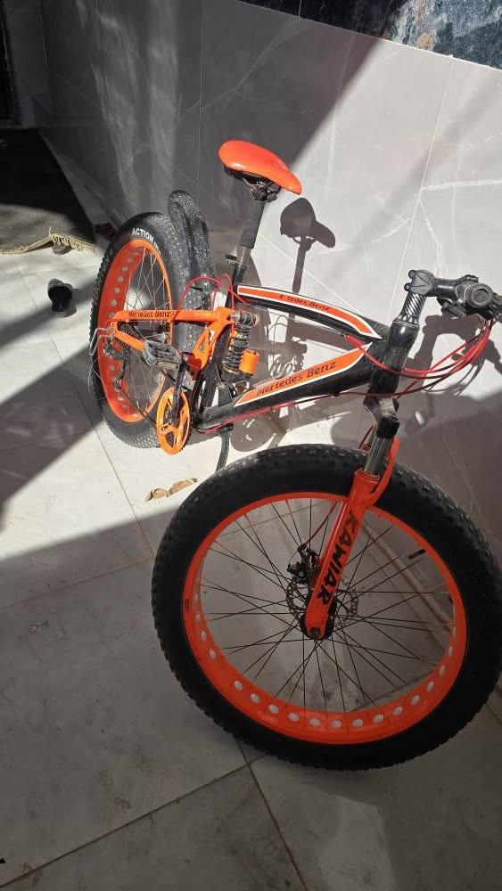 بيسكل دبابه للبيع لونه مميز حراري
حجم 26
بي ميزه السرج هايدروليك يصعد 
كالمل مكل البريكات خلفي امامي شغال
دبلات خلفي امامي شغال
مشكلته بس العكرب معرف اسوي
سعره 150 وبي مجال بصيط حك الجيه
مكاني كربلاء الحولي 100 خلف السفاره التركيه
0772190515 
***********
خاص موجود وتساب موجود واتصال كربلاء, العراق
