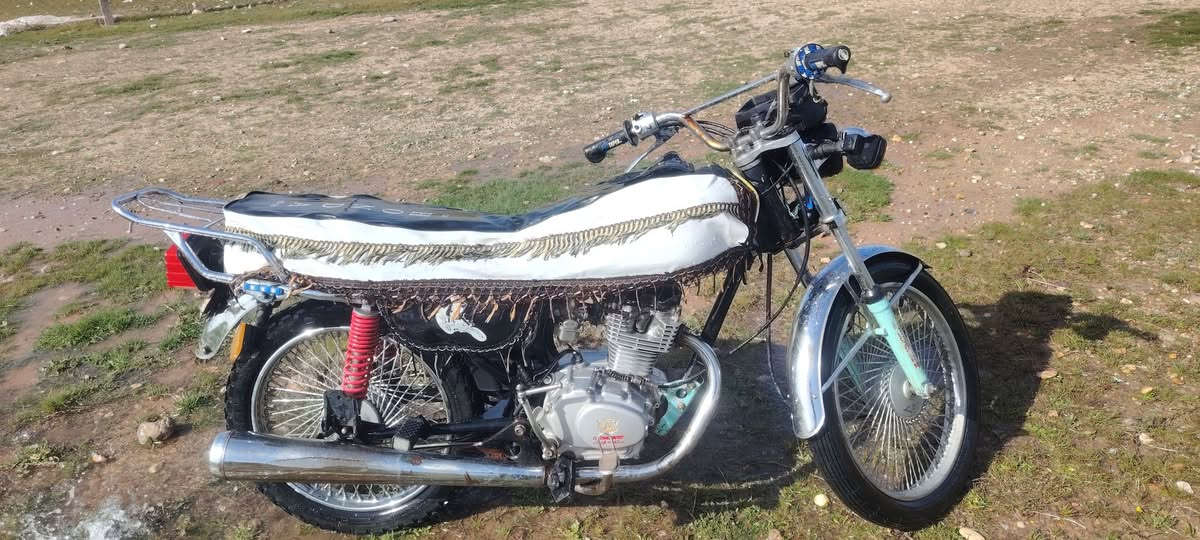 من رخصت مدير الكروب تايكر موديل 20للبيع السعر 350وبي مجال ***********
