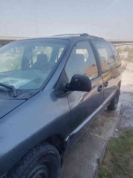 السلام عليكم 
دوج 7راكب 
كير ومحرك مكفولات 
رقم بغداد 
تبريد ثلج
تخم تاير جديد 
مكان السيارة بغداد الكاظمية 
السعر 45 وبي مجال

***********
***********
