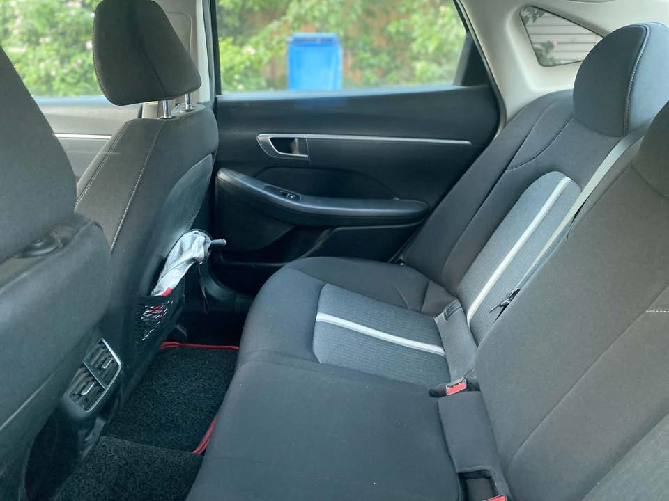 للبيع او مراوس
سوناتا هايبرد ٢٠٢٣
مكينه2000 
بصمة 
4 وضعيات قيادة  
تشغيل عن بعد  
رادار امامي 
رادار خلفي 
نقطة عمياء 
اتو هولد 
سايد بريك كهربائي 
تبريد امامي خلفي قطعتين 
مدخلUSB عدد 2
شاشة كبيرة 
نظام صوت BOSS
مازدات 4 عدسات  
ويل كب 17
ماشية 40 ميل
***********
