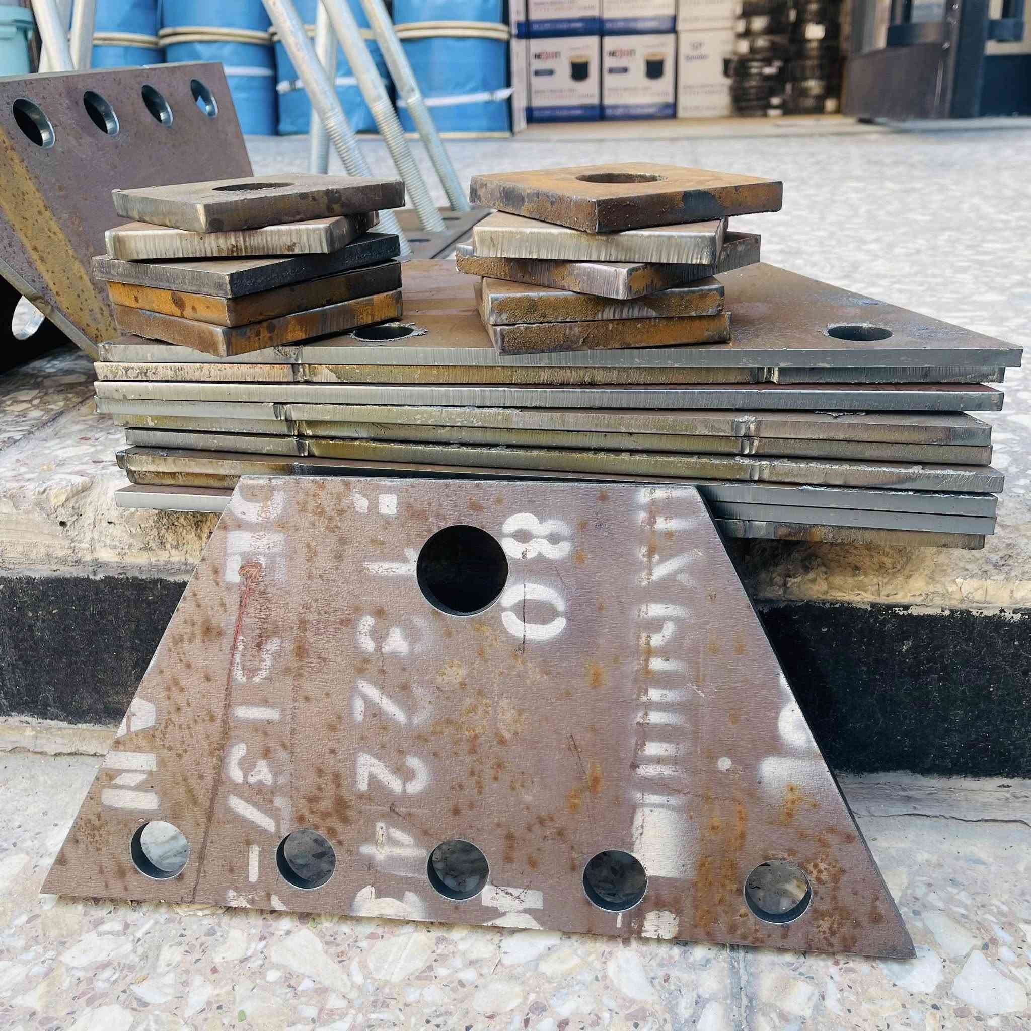 🔩🔥 ثبّت برجك بثقة… وخلّي شغلك يعيش سنين! 🔥🔩

⭐ هوك ثقيل 8 ملم – جودة عالية وتحمل قوي ⭐
مناسب لتثبيت الأبراج الحديدية بكل أمان واستقرار 💪

🚧 ومتوفر لدينا أيضاً:
✔️ جميع ملحقات الأبراج الحديدية
✔️بكرة ستيل ٣٠٠ متر حقيقي 8  ملم الاصلية 
✔️ فراك بمختلف الأحجام 16-18-20
✔️ قفيص (كِيج) ثقيل 
✔️ براغي أصلية عالية التحمل حجم 17 

📦 تجهيز جملة ومفرد

💯 شغل مضمون… وجودة يعتمد عليها

📞 للحجز والاستفسار راسلنا خاص أو واتساب

متوفر توصيل الى بغداد وجميع المحافظات 🚙🚗     

‎‏‎📞*********** 
‎‏‎📞*********** 

📲 رابط التواصل على واتساب مباشر
https://wa.me/9647759500059
https://wa.me/9647838334480

‎📍 العنوان : شارع الصناعة مقابل الجامعة التكنولوجية فلكة باب الرئاسة
