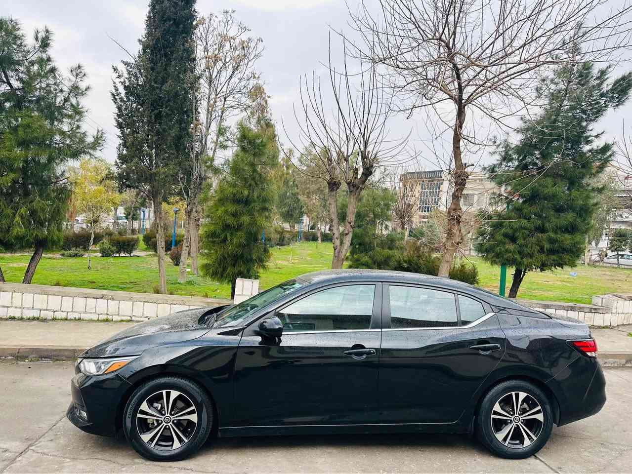 السلام عليكم ئه م نيسان سنترايه بوفروشتن موديلي ٢٠٢٢ ره نگي ره شه ي قه ترانه مواصه فات SVيه و به س سلايت و جلد نيه سه ياره كه بوياخ به س بونيتي بوياخه و سارديشي نيه زور جوان و خاوينه ارباكي سوكان و به رده ته قيوه و بيلاد دا نراوه ته وه بي كيشه يه سه نه وي و ره قم زينكه ي هه موي تازه تا ٢٠٢٩ 
سه ياره كه تايه و كيرو مه كينه و هه موو تازه يه و راداري بيش و دواي و هه موو ئيش ده كات بلادي زور جوانه 

له سليمانيم سعري ١٣٠ كه لايه و مه عامه له يه كي كه مي تيايه 

زماره ي ته له فون *********** واتسابيشي له سه ره 

هه موو شتيكم نوسيوه براي من 

كي موشته ريه ته له فون بكات 

جوابي كوميت ناده مه وه السليمانية, العراق
