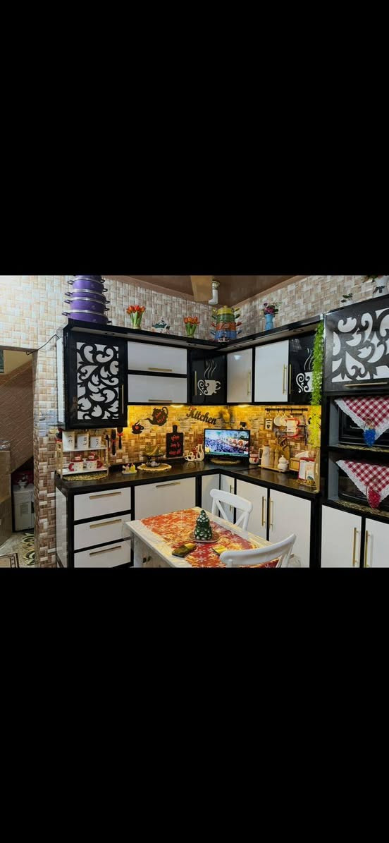 كاونتر مستعمل نظيف جدا للبيع السعر 600 الف للأستفسار
*********** واتساب
