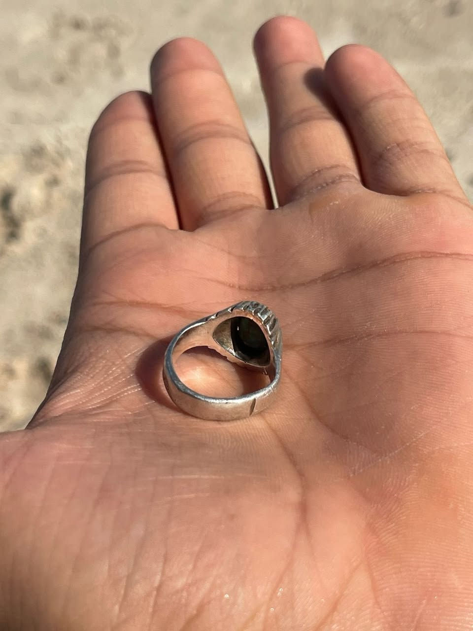 خواتم واحجار للبيع كلمن وسعره


**إذا كنت صاحب هذا الإعلان وتريد حذفه لأي سبب، رجاءا أرسل رسالة إلى الدعم الفني**