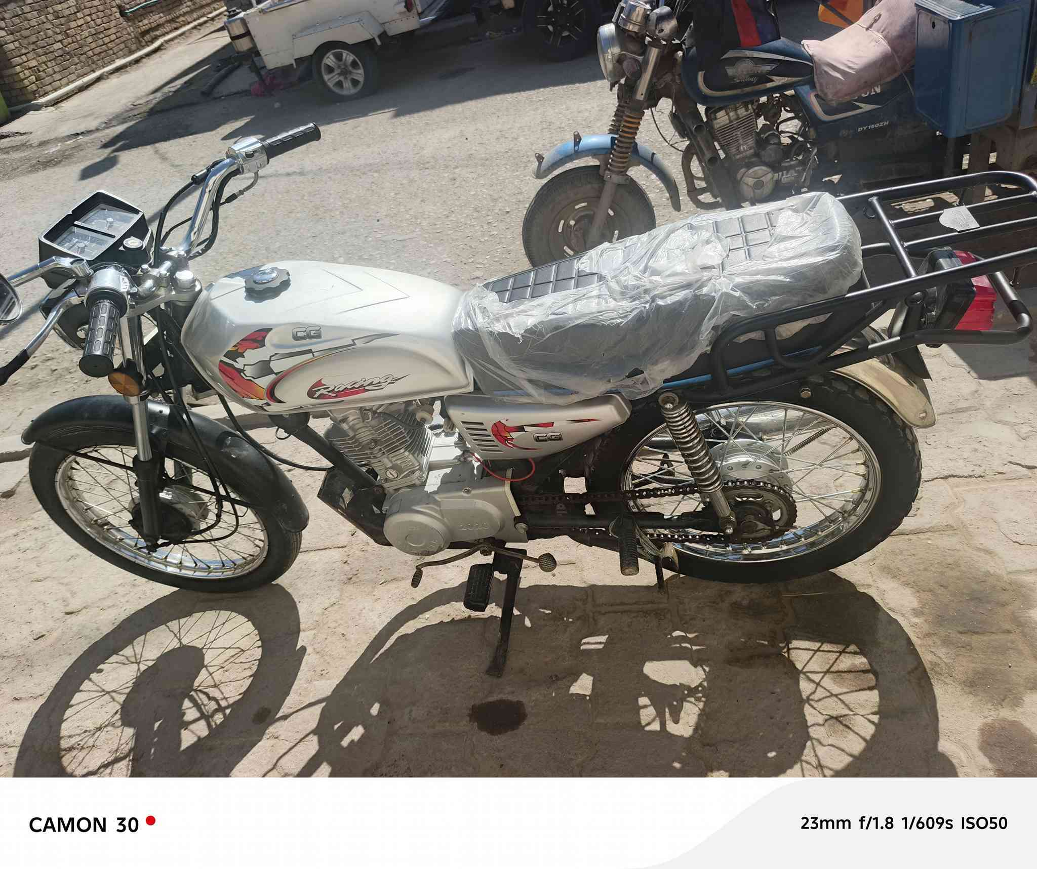 السلام عليكم دراجة للبيع موديل 2020ارشا المكان كوت العزه القديمه والشراي يتصل على هذا الرقم ‏‪***********‬‏
