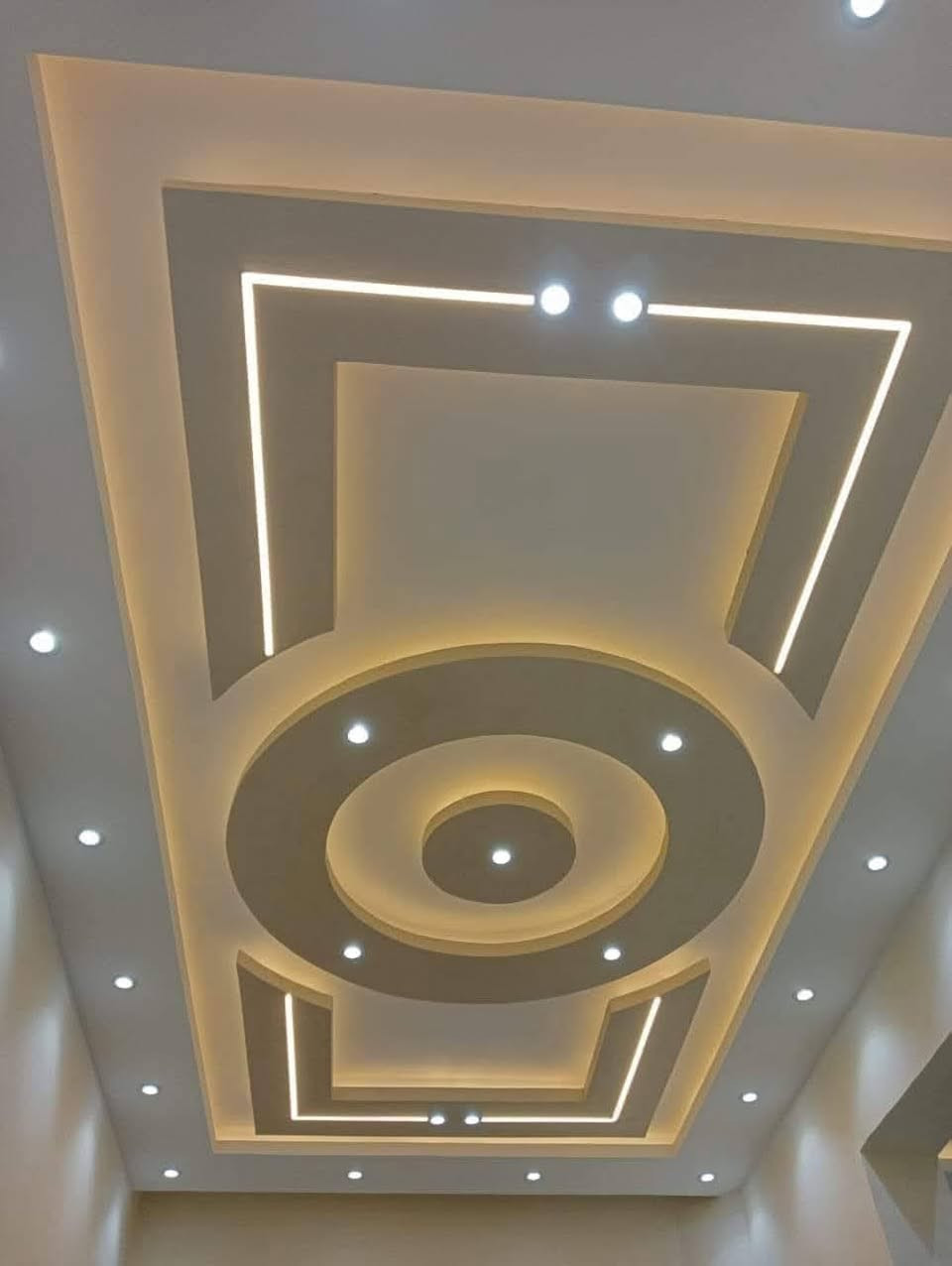 🌹يسر مكتب ديكورات الفتلاوي 💫أن يقدم لكم احدث🏘️ التصاميم الحديثه ☺️التي تتناسب مع ذوقكم ،👑 على يد امهر الكوادر دقه في العمل🌹 وسرعه في التنفيذ🥰 غايتنا ارضائكم،،🌹للاستفسار الاتصال على الرقم 📱***********👑ابو ياسر 👑واتساب متوفر أو خاص ،🌹
