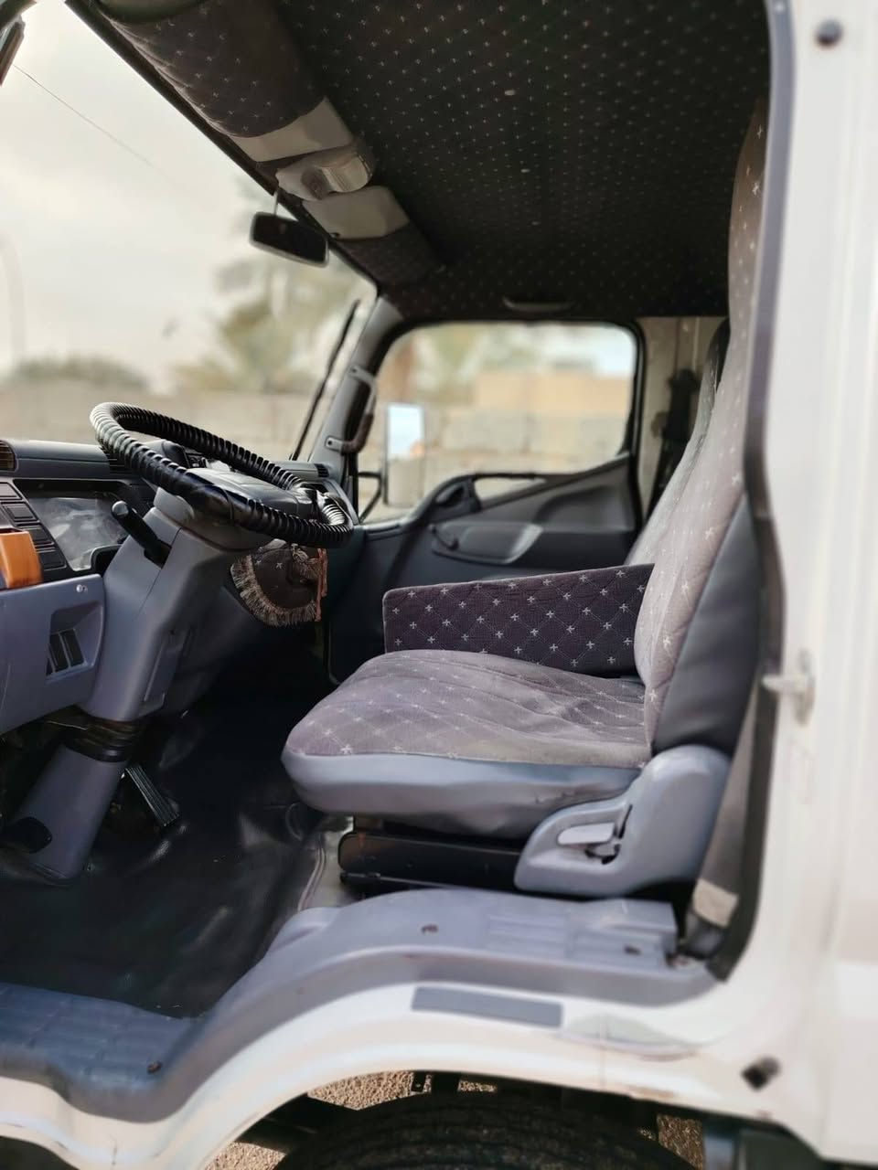 2013كنتر 
رقم أربيل
محرك شرط مامدود عليه صبانه مامفتوح
طخم تاير جديد
السياره بسمي تحويل ثاني يوم
تانكي 225
السياره قطره صبغ مابيه 
مكفوله كفاله عامه
❌فقط بيع لايوجد مراوس
***********
مكان السياره صلاح الدين الشرقاط
