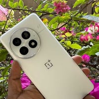 ون بلص 13 ابيض غراض ممفتوحه بطاريه 100 ذاكرة واحد تيرا نسخه صينية روم ...