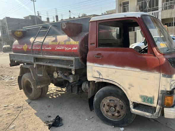 السلام عليكم للبيع دعلج تنكر كيا 
موديل 1994 
رقم بغداد الماني 
مكينه وكير مكفولات 
مكاني بغداد شهداء السيدية 
سعره 35 ورقه 
للاتصال ***********
