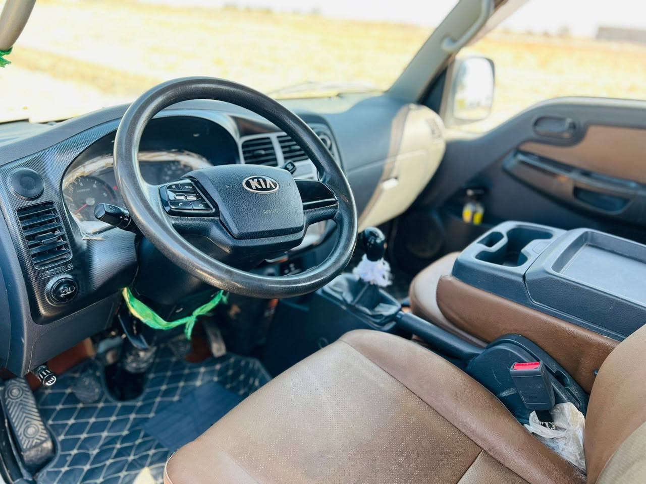 السلام عليكم كيه حمل موديل 2022 رقم واسط سنويه ٢٨ سياره جديده ماشيه 65  سياره كفاله عامه شرط سونار *********** ////***********
