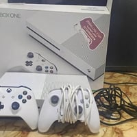 اكس بوكس ون اس • ٥٠٠جيجابايت • ٢ جويستك