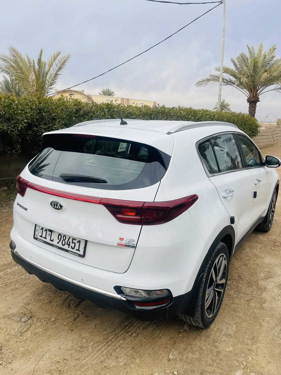 السلام عليكم سبورتج موديل 20 خليجي محرك2000 دوش بلادي عليها ادامه كامله من كل النواحي تبريد تدفئته خير من الله سبير منازل ماشيه 89 حقيقي بلواقع احله من الصور بأسمي بيه صبغ نص الجاملغ الخلفي فقط موضح بلصور الباقي كله مكفول بأسمي شخصيآ مواصفات تحكم ستيرن شاشه مري شفط يده نيكل اشاير بلمري 
مكاني بغداد اليوسفيه ناحيه الرشيد 
السعر 188 
***********
