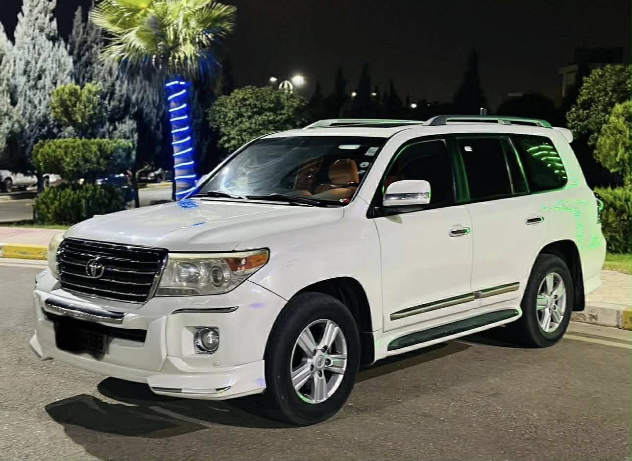 لاندكروز 2013 مواصفات GXRرقم اربيل مكفوله كفاله عامه تريد وكاله او تحول كامل مواصفات فتحه تشغيل عن بعد حساس امامي خلفي بصمتين موجود وباقي المواصفات معروفه السياره كير محرق بشرت / السعر ٣٦٥ وبيه مجال.            ***********
